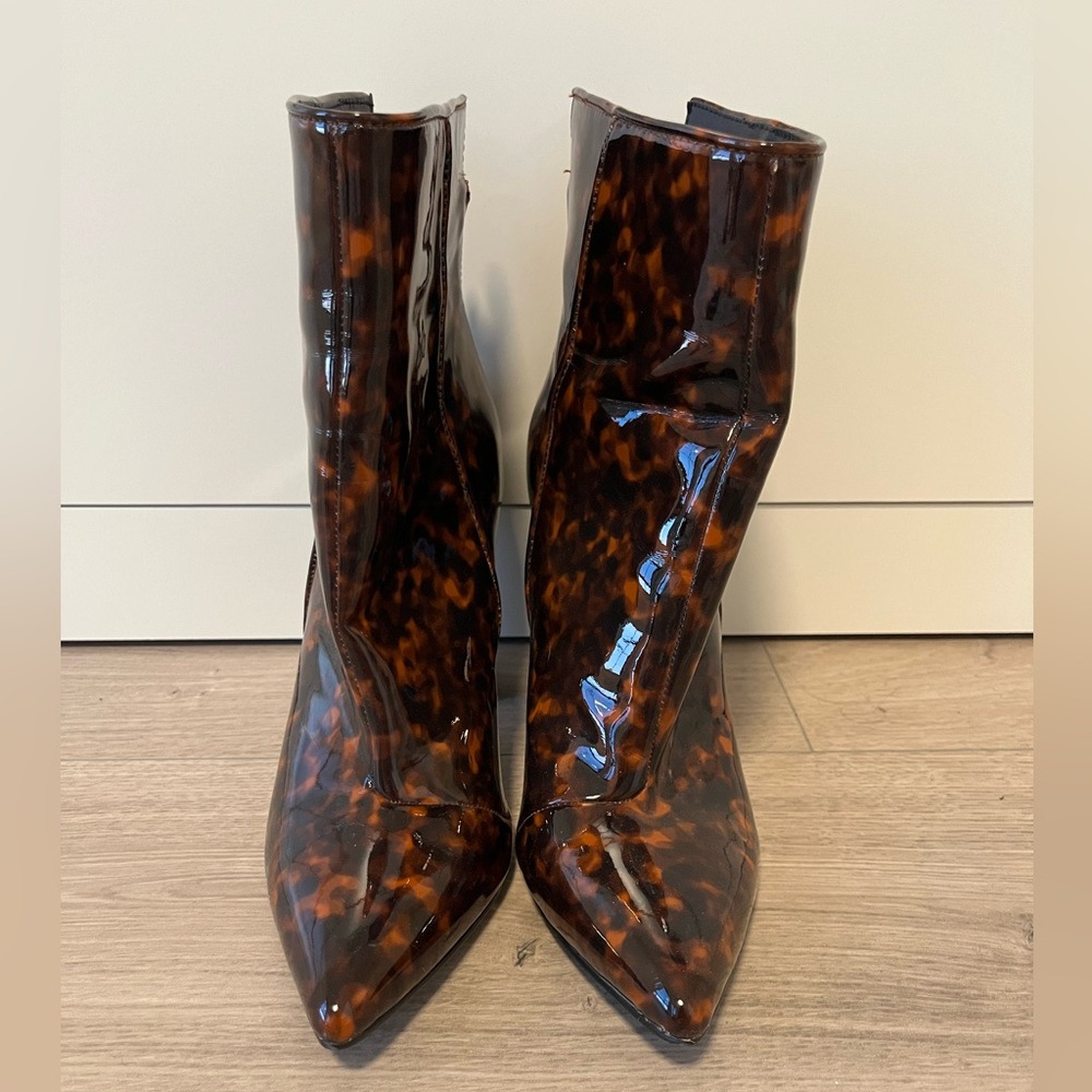 Steve Madden Trista Tortoise Booties - Excellent condition - Size 8
